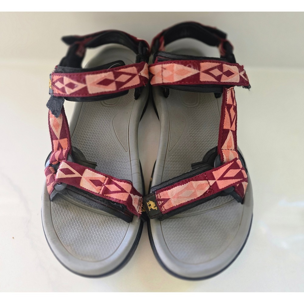 Camel Crown Womens Hiking Sandals Burgundy Geometric Straps K92162634 Size‎ 7.5